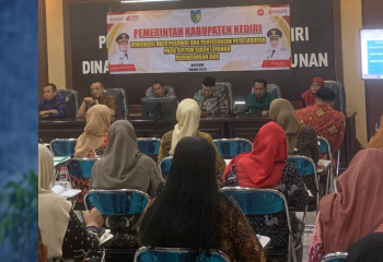 Penguatan Kapasitas ASN Melalui Kolaborasi Strategis Pemerintah Kabupaten Kediri Gandeng Pascasarjana UNISKA Penguatan Kapasitas ASN Melalui Kolaborasi Strategis Pemerintah Kabupaten Kediri Gandeng Pascasarjana UNISKA